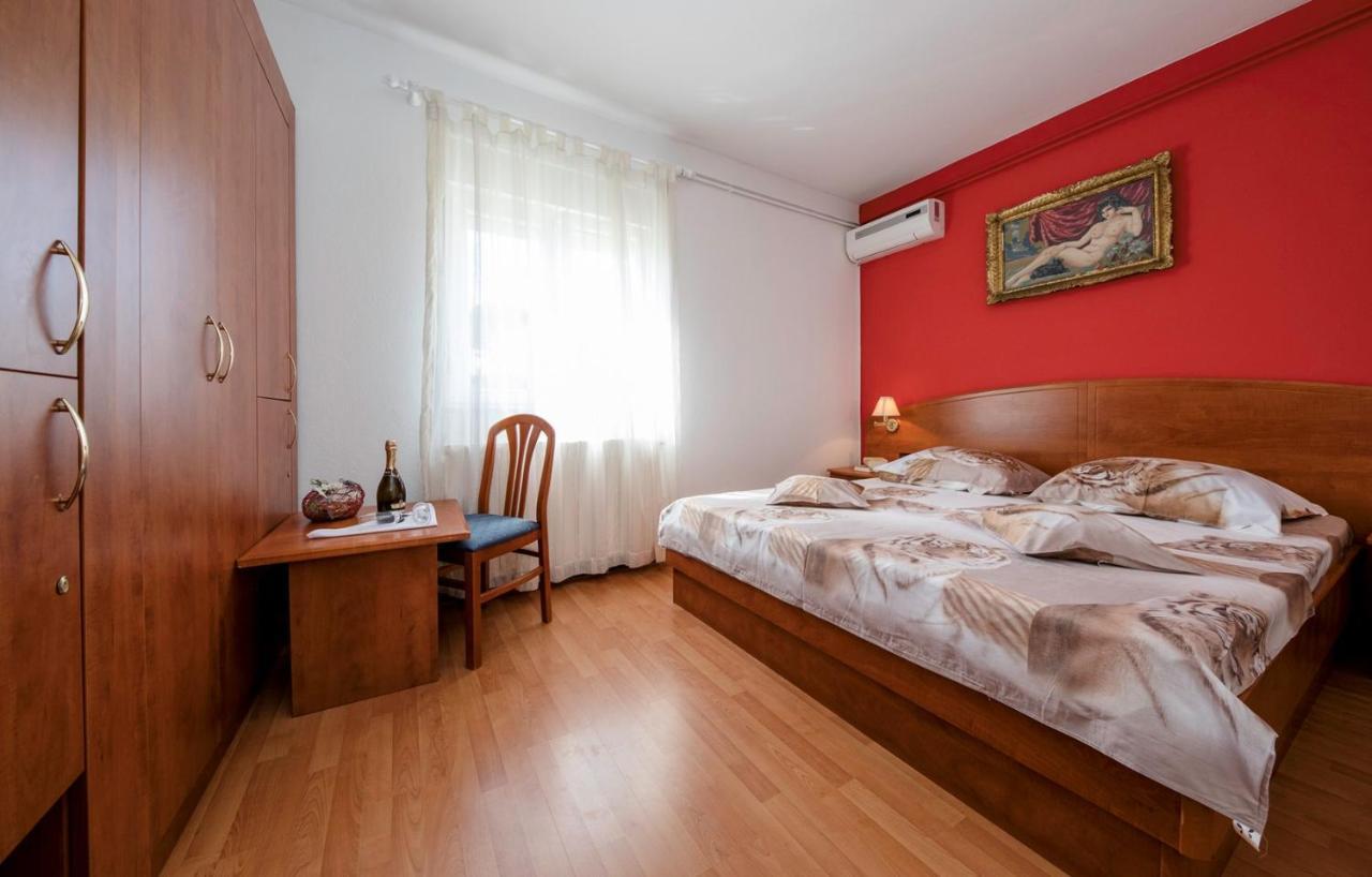 Apartment Dominik 2874 Palit Exterior foto