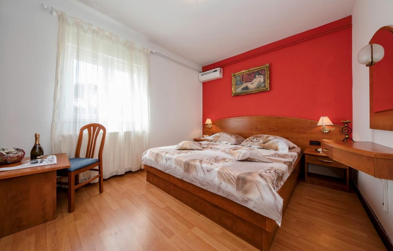 Apartment Dominik 2874 Palit Exterior foto